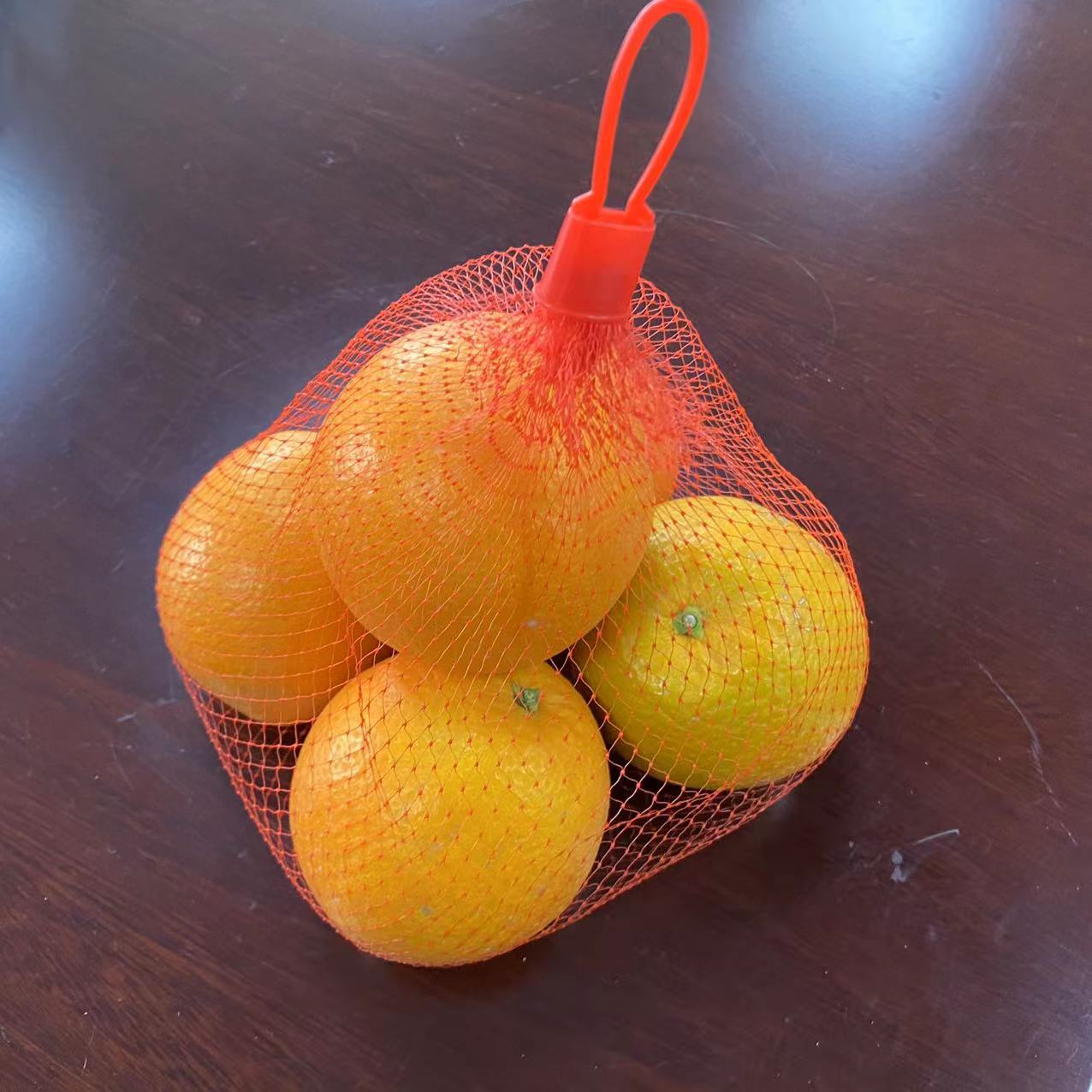 Le filet tubulaire de filet de tube de maille en plastique expulsé par pp de PE de couleur met en sac le filet expulsé par petit pain